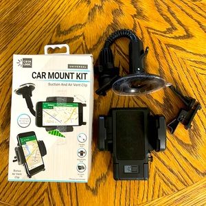 New Case Logic Car Mount Kit for Mobile Phones (Universal)